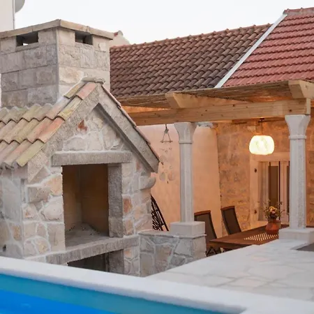 Ferienhaus Mit Privatpool Fuer 5 Personen Ca 100 Qm In Stankovic Bei Orebic, Dalmatien Sueddalmatien Casa de Férias Jurjević