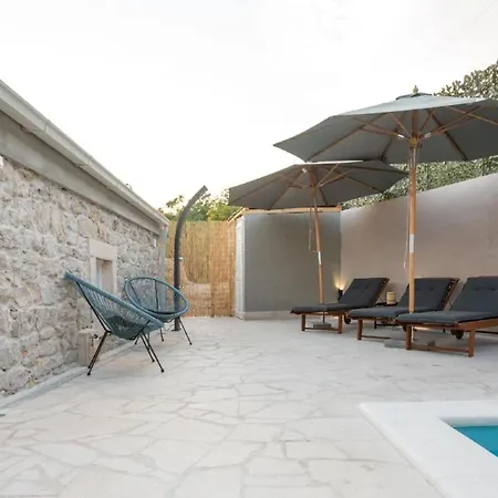 Ferienhaus Mit Privatpool Fuer 5 Personen Ca 100 Qm In Stankovic Bei Orebic, Dalmatien Sueddalmatien * Jurjevic