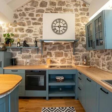 Ferienhaus Mit Privatpool Fuer 5 Personen Ca 100 Qm In Stankovic Bei Orebic, Dalmatien Sueddalmatien * Jurjevic
